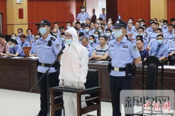 广西一畜牧站兽医被控致1472头未经检疫生猪流入市场