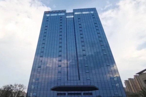 双胞胎推出抓猪苗亿元补贴活动，每户补贴高至2万元！