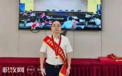 温氏股份常务副总裁黎少松荣获云浮市“五一”劳动奖章