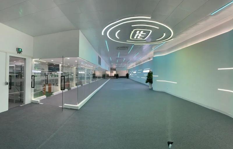 冲！冲！冲！FPF智能养猪体验中心高效建成，跑出新的扬翔速度！