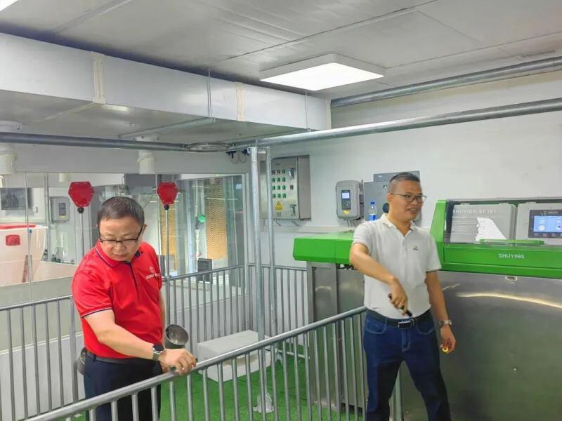 冲！冲！冲！FPF智能养猪体验中心高效建成，跑出新的扬翔速度！