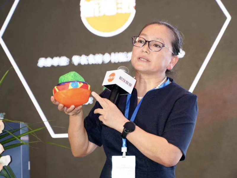 10位专家主题报告为猪业切脉,6位嘉宾谈破局犀利辣评!新猪派养猪产业峰会首日精彩不断