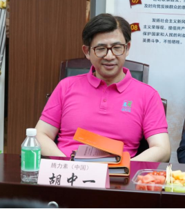 全球首款-初生乳猪肠道细胞的等渗营养液:腾力素Px让{弱仔变強-强仔更强-全程增效}的细胞营养学高新技术,液喂13天效果彰显!….