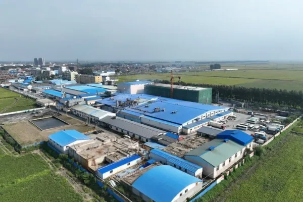 全国最大炭烧鸡肉串企业年宰鸡5000万只，加工3万吨，建2万吨冷库