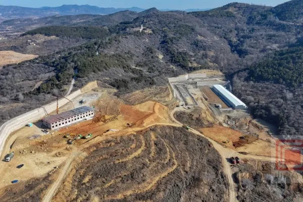 300万羽蛋鸡产业园养殖项目奋战正酣！