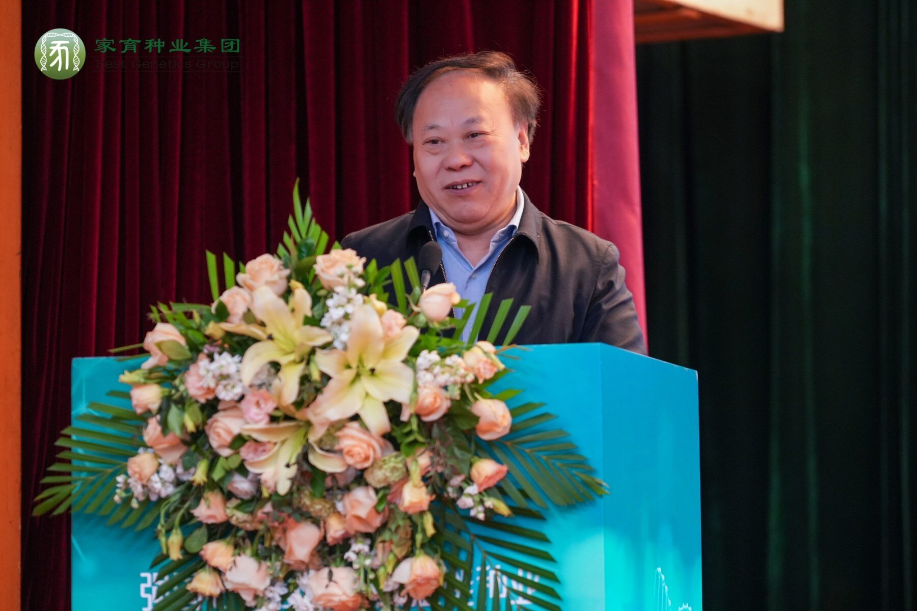 中芯一号家育“猛芯”种猪芯片全球首发仪式在呼和浩特举行