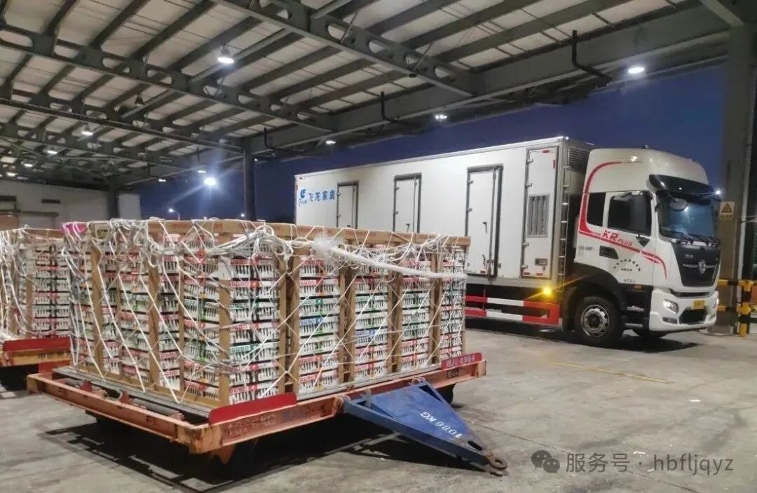 发改委预计蛋鸡将亏36.71元/只！土鸡价跌入“5”字头，又有饲料发布涨价通知【正典生物·禽听要闻】
