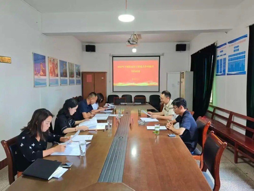 发改委预计蛋鸡将亏36.71元/只！土鸡价跌入“5”字头，又有饲料发布涨价通知【正典生物·禽听要闻】