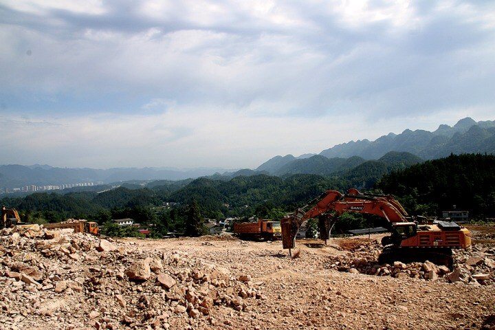 土鸡价格跌至“4”字头,蛋价已触底?华裕、厚全等又有新项目落地【正典生物·禽听要闻】