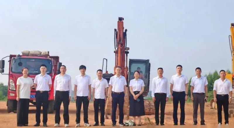 土鸡价格跌至“4”字头,蛋价已触底?华裕、厚全等又有新项目落地【正典生物·禽听要闻】