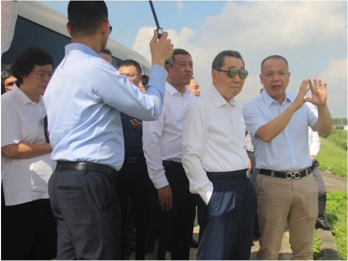 正大集团资深董事长谢国民率队深度考察影子科技,共绘全球智能养殖新蓝图