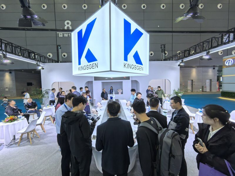 金斯杰“智造”连续无针注射器惊艳李曼大会，观众持“枪”现场体验“音速”液体冲击感