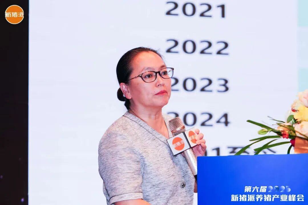 温氏、海大、京基、中粮、广垦等百余家规模猪企参与，新猪派峰会历届大咖……| 2025新猪派峰会