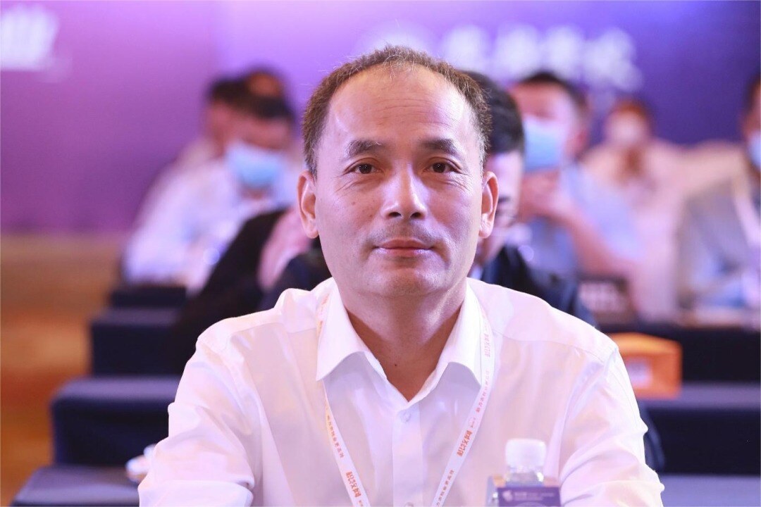 温氏、海大、京基、中粮、广垦等百余家规模猪企参与，新猪派峰会历届大咖……| 2025新猪派峰会